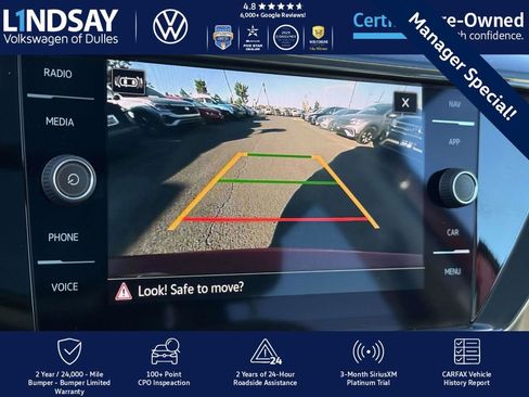 Certified 2022 Volkswagen Taos SEL image 18