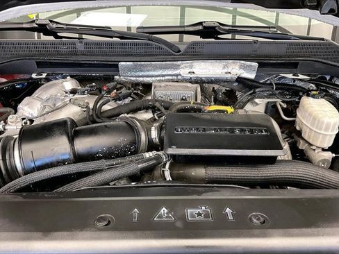 Used 2018 GMC Sierra 2500 SLT w/ Duramax Plus Package image 9