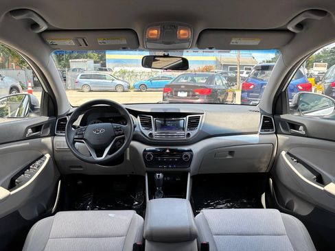 Used 2017 Hyundai Tucson SE w/ SE Popular Package 02 FWD image 13