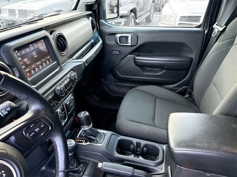 Used 2021 Jeep Wrangler Unlimited Sport image 25