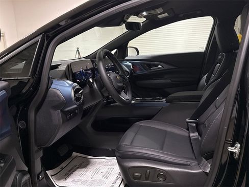 New 2026 Chevrolet Equinox EV LT w/ Convenience Package II image 19