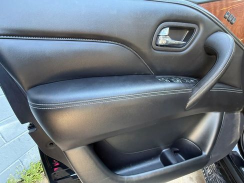 Used 2018 INFINITI QX80 2WD image 22
