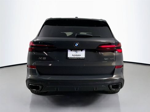 New 2026 BMW X5 xDrive40i w/ M Sport Package AWD/4WD image 6