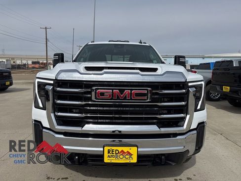 New 2026 GMC Sierra 3500 SLE w/ SLE Value Package AWD/4WD image 2