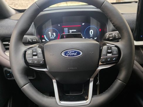 New 2026 Ford Explorer Platinum RWD image 24