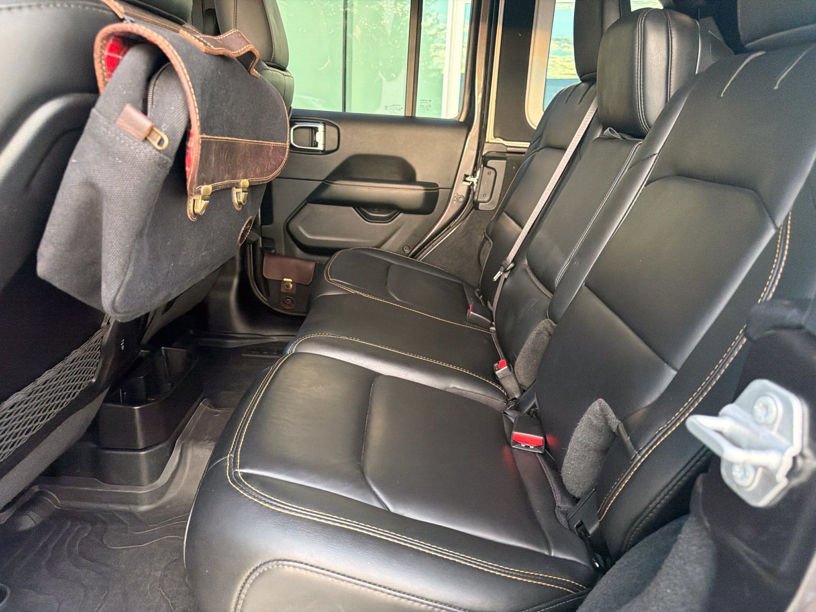 Used 2025 Jeep Wrangler Unlimited Rubicon 392 AWD/4WD image 11