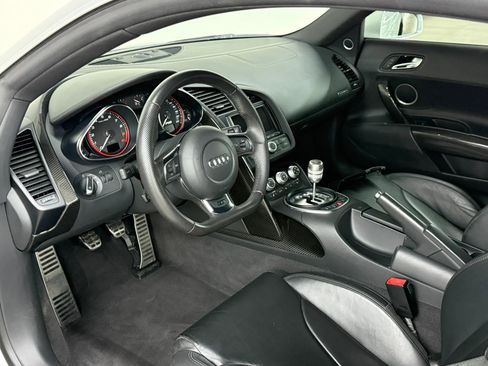 Used 2012 Audi R8 V10 AWD/4WD image 29