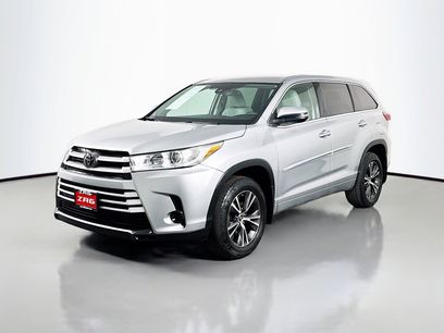 Used 2017 Toyota Highlander LE