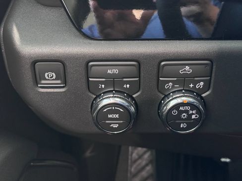 Certified 2026 GMC Sierra 1500 Elevation AWD/4WD image 25