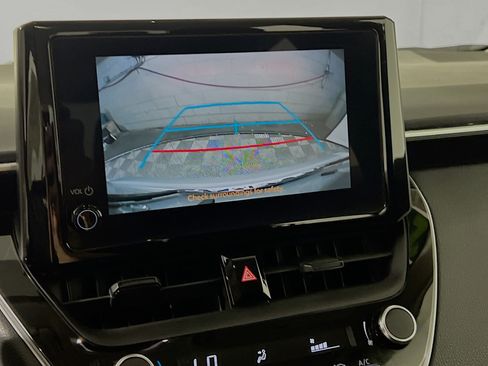 Used 2024 Toyota Corolla LE FWD image 28