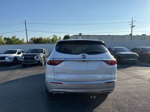 Used 2022 Buick Enclave Premium w/ Experience Buick Package image 5