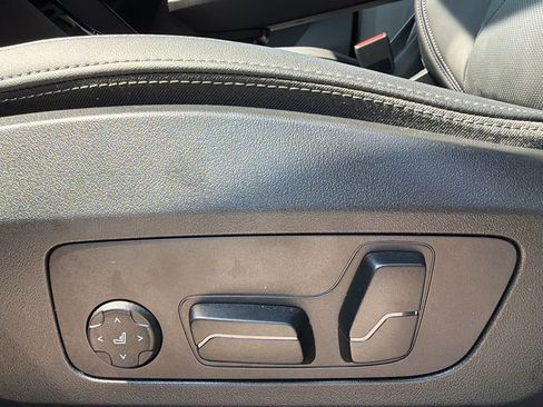 Used 2026 BMW X2 xDrive28i AWD/4WD image 14
