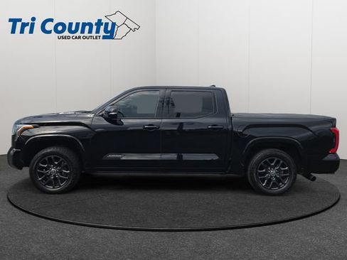 Used 2022 Toyota Tundra Platinum w/ Advanced Package AWD/4WD image 5