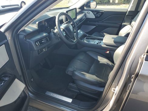 Used 2025 Lincoln Aviator Reserve w/ Equipment Group 201A AWD/4WD image 19