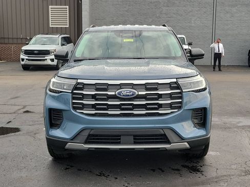 New 2026 Ford Explorer Active AWD/4WD image 2