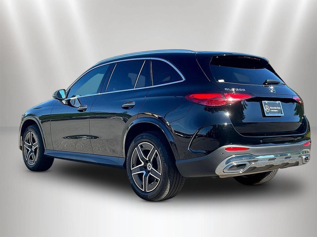 Used 2026 Mercedes-Benz GLC 300 image 5