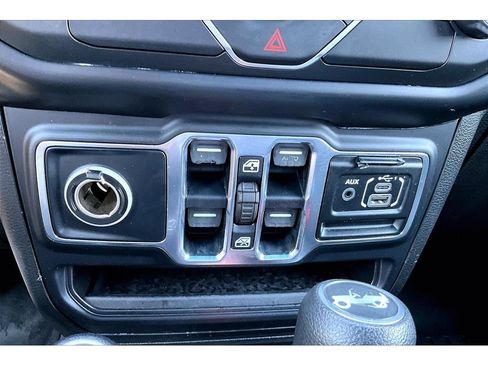 Used 2019 Jeep Wrangler Unlimited Sport S AWD/4WD image 15