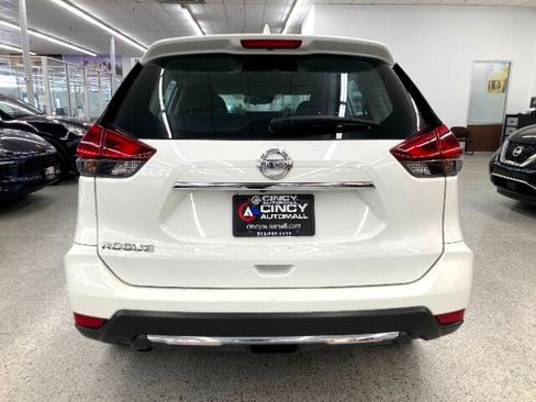 Used 2020 Nissan Rogue S image 5