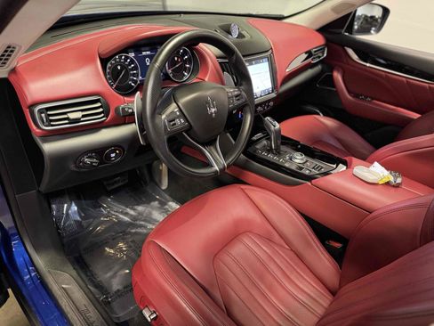 Used 2021 Maserati Levante image 5