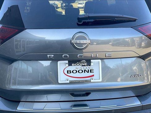 New 2026 Nissan Rogue Platinum w/ Platinum Premium Package image 13