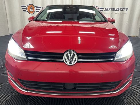 Used 2017 Volkswagen Golf SEL image 3