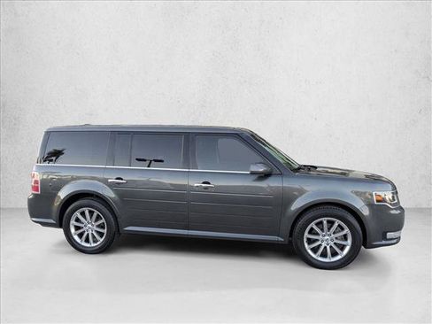 Used 2019 Ford Flex Limited image 4