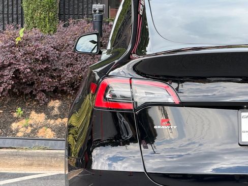 Used 2020 Tesla Model Y Long Range AWD/4WD image 15