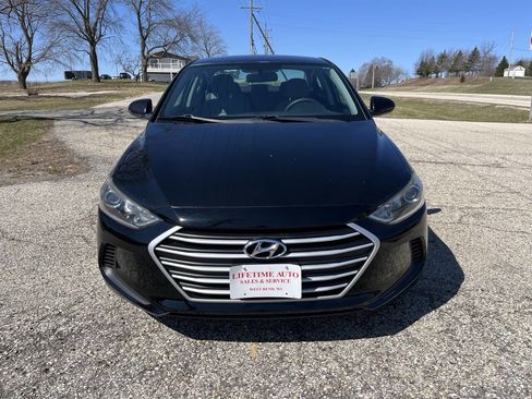 Used 2017 Hyundai Elantra SE w/ Cargo Package image 8