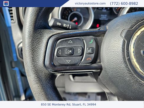 Used 2018 Jeep Wrangler Unlimited Sport image 31