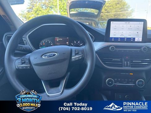 Used 2020 Ford Escape SE FWD image 6