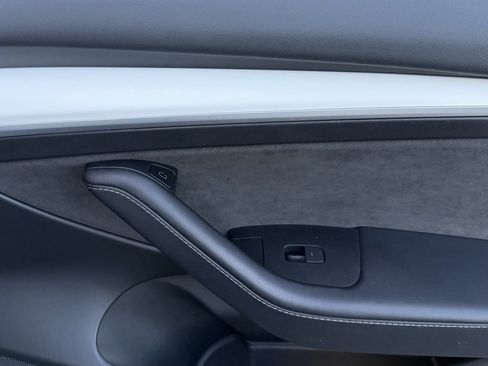 Used 2022 Tesla Model 3 Performance image 36