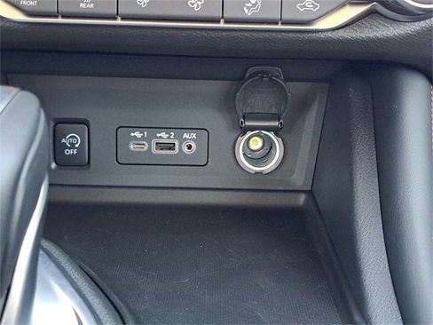 New 2025 Nissan Sentra SR w/ SR Premium Package image 38