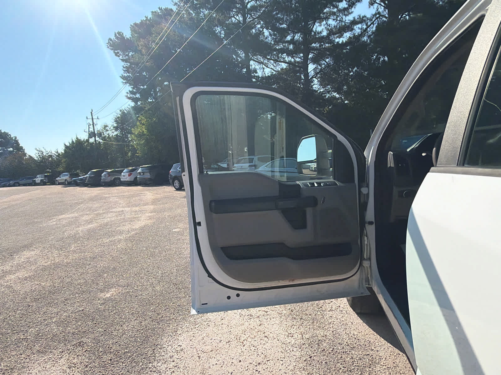 Used 2020 Ford F250 XL w/ Power Equipment Group AWD/4WD image 18