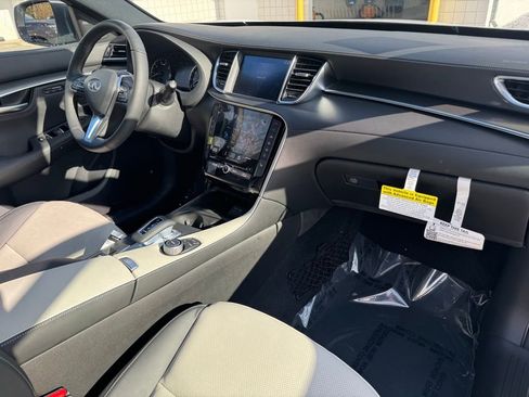 New 2025 INFINITI QX55 Luxe w/ Cargo Package image 13