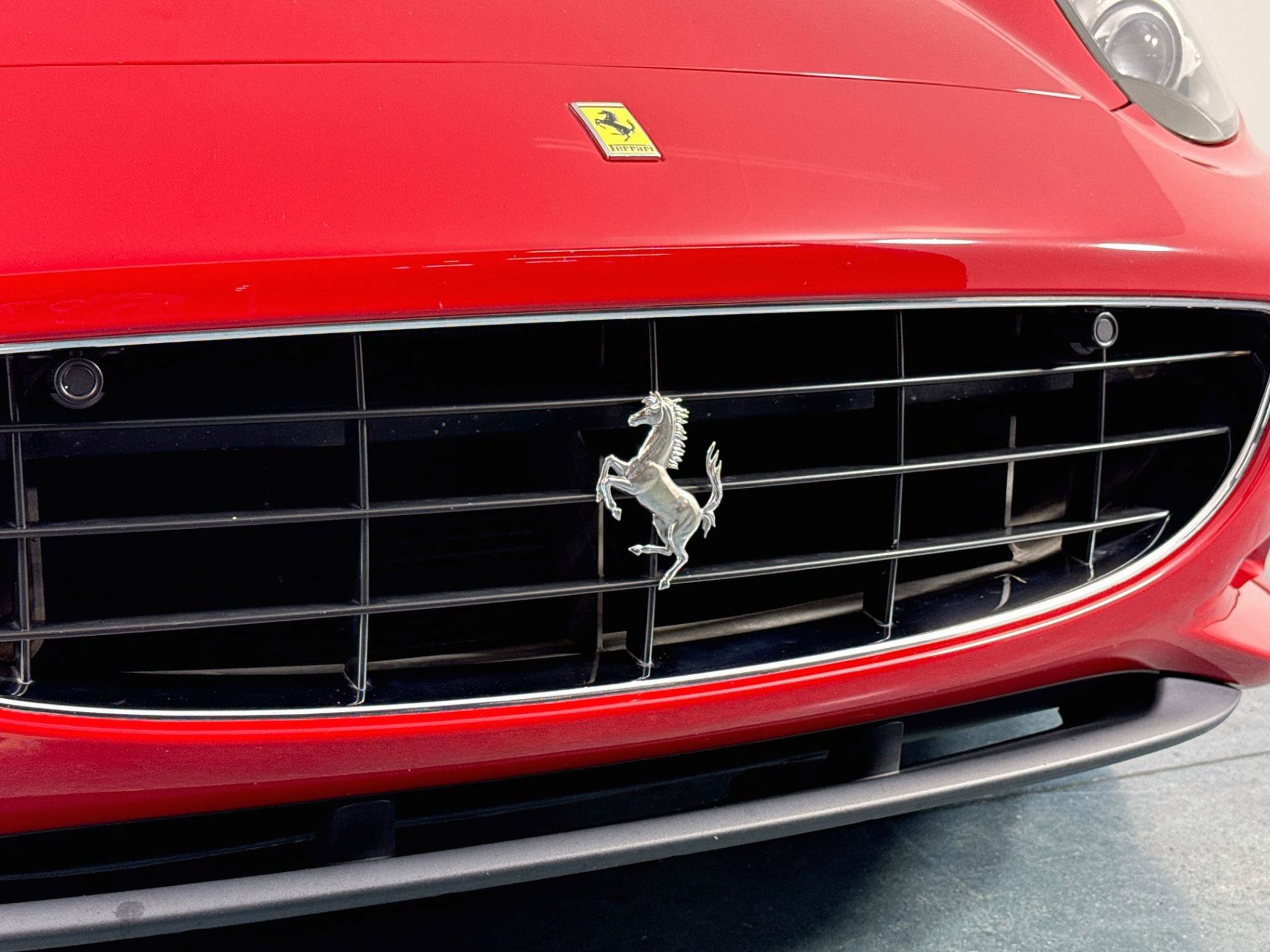 Used 2010 Ferrari California RWD image 71
