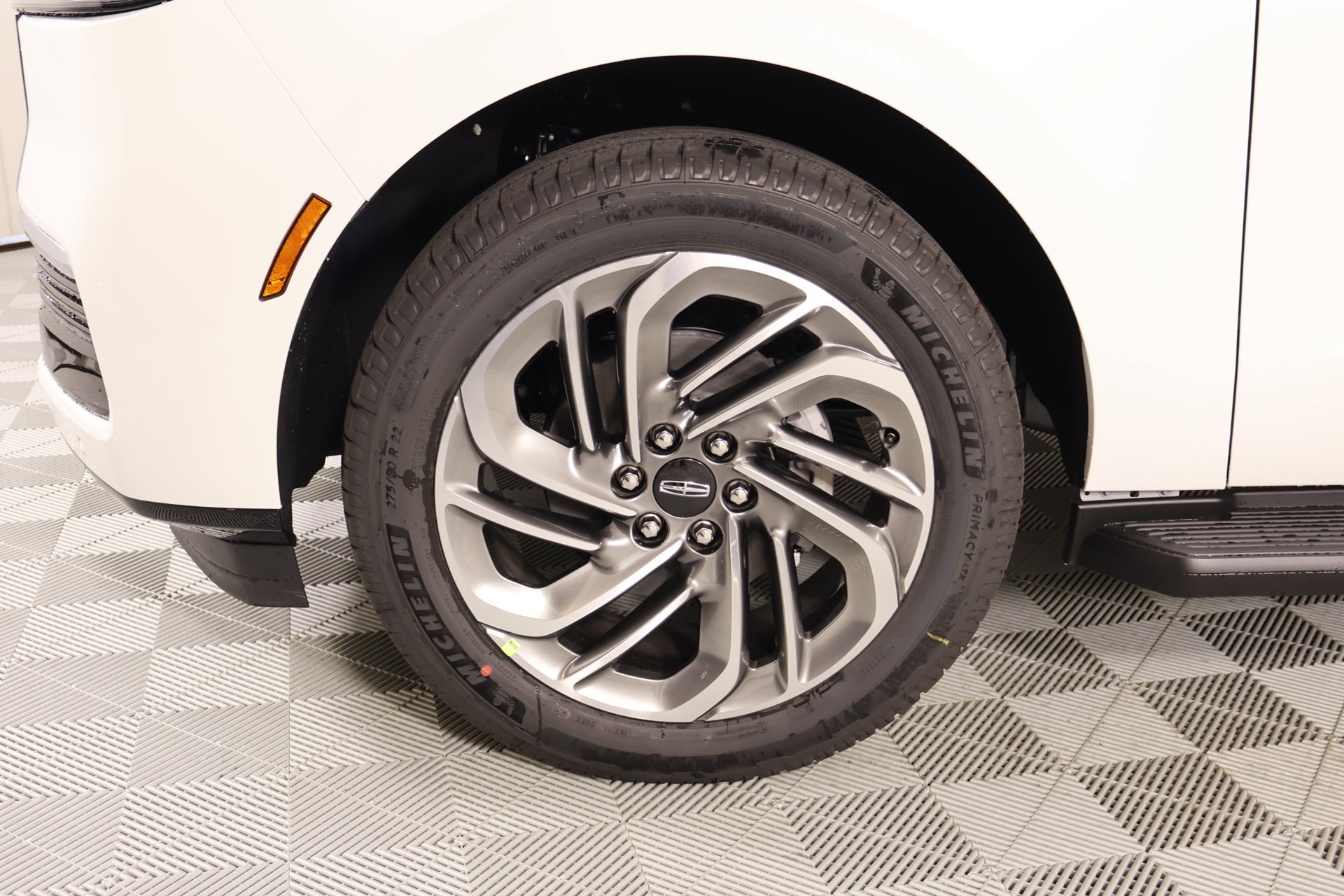 New 2026 Lincoln Navigator Premiere AWD/4WD image 18