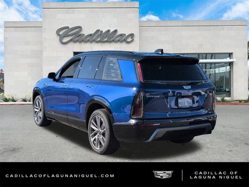 Used 2026 Cadillac Vistiq Sport image 5