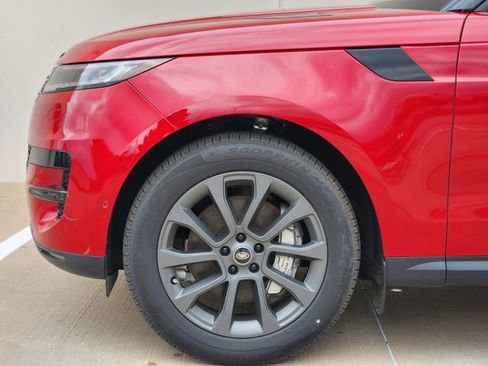 Used 2025 Land Rover Range Rover Sport AWD/4WD image 9