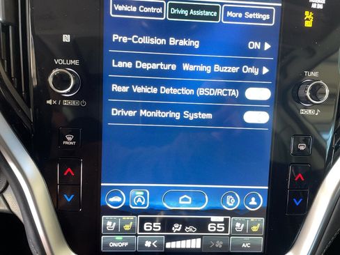 Used 2023 Subaru Legacy Touring XT AWD/4WD image 9