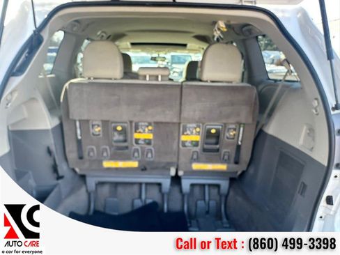Used 2013 Toyota Sienna XLE image 13