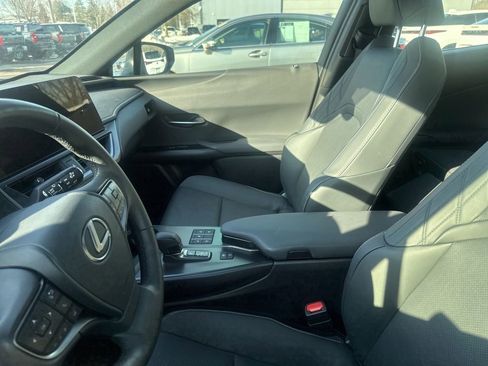 Certified 2025 Lexus UX 300h 300h Premium w/ Accessory Package (Z1) image 22