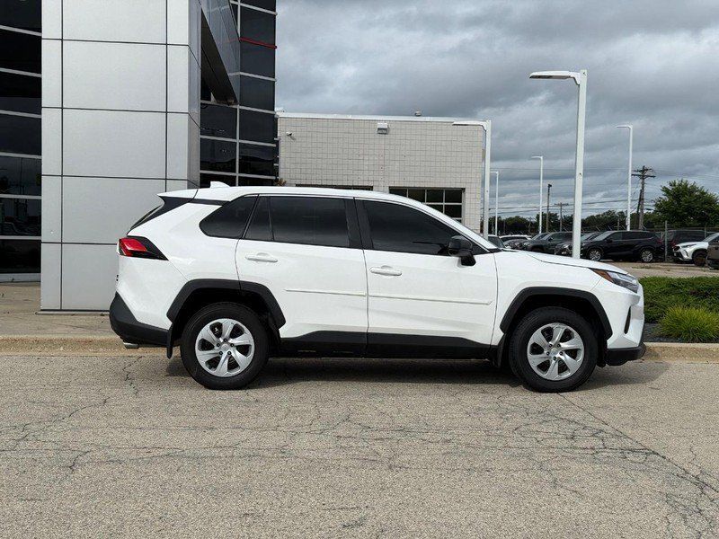 Used 2023 Toyota RAV4 LE AWD/4WD image 2