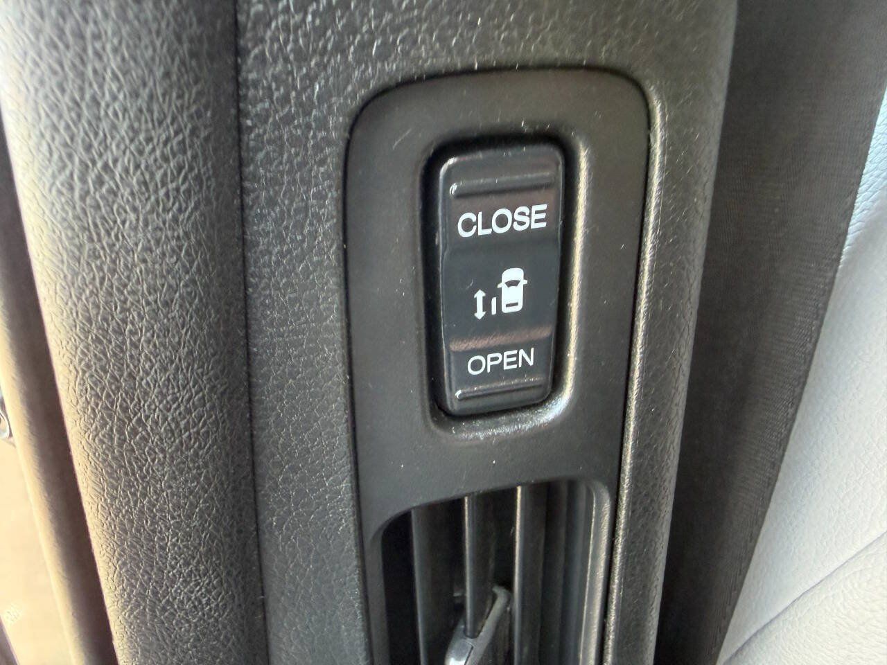 Used 2018 Honda Odyssey Elite image 29