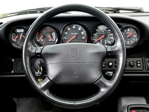 Used 1995 Porsche 911 Carrera RWD image 12