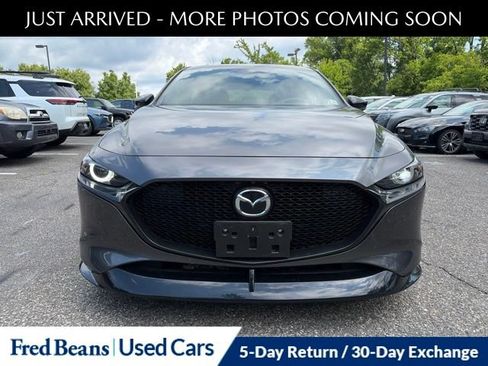 Used 2023 MAZDA MAZDA3 Hatchback w/Premium Plus Pkg AWD/4WD image 2