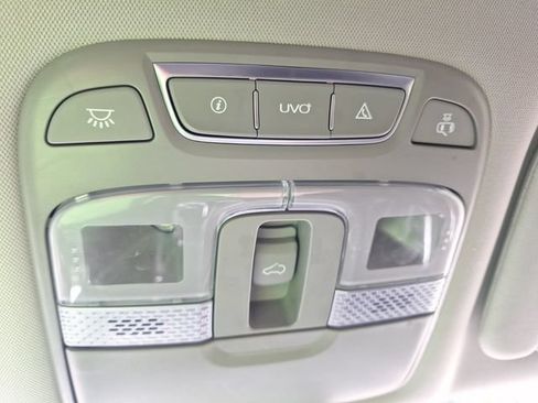Used 2022 Kia Telluride S FWD image 27