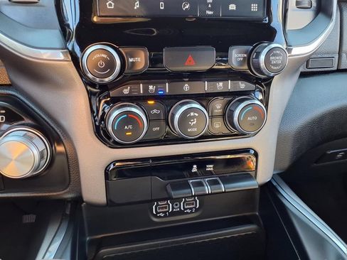 Used 2024 RAM 1500 Laramie RWD image 10