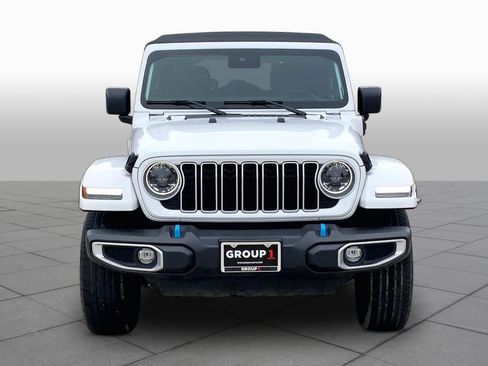 Used 2024 Jeep Wrangler Unlimited Sahara AWD/4WD image 4