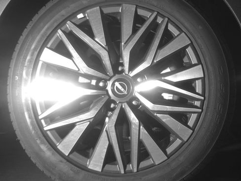 Used 2025 Nissan Altima 2.5 SV image 13