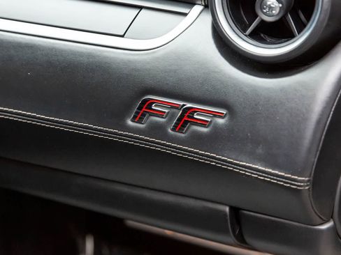 Used 2015 Ferrari FF image 7